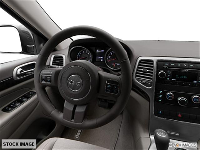 Jeep Grand Cherokee 2011 photo 3