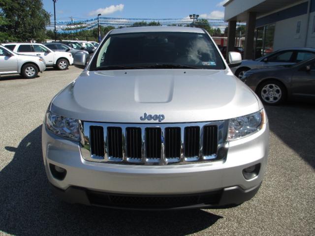 Jeep Grand Cherokee 2011 photo 3