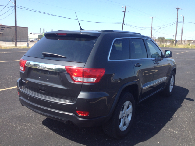 Jeep Grand Cherokee 2011 photo 3