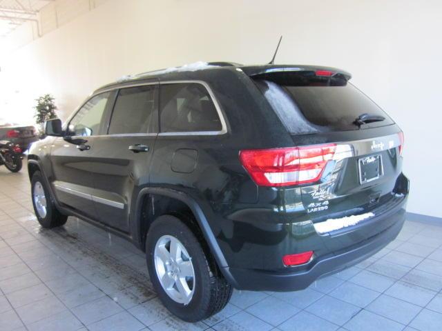 Jeep Grand Cherokee 2011 photo 2