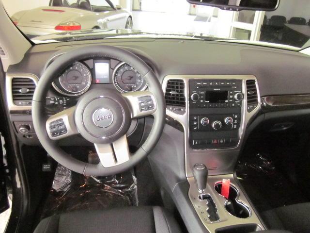 Jeep Grand Cherokee 2011 photo 5