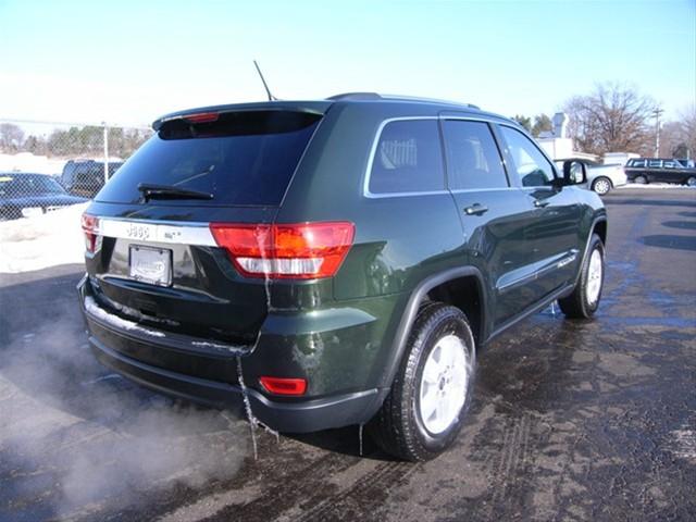 Jeep Grand Cherokee 2011 photo 3