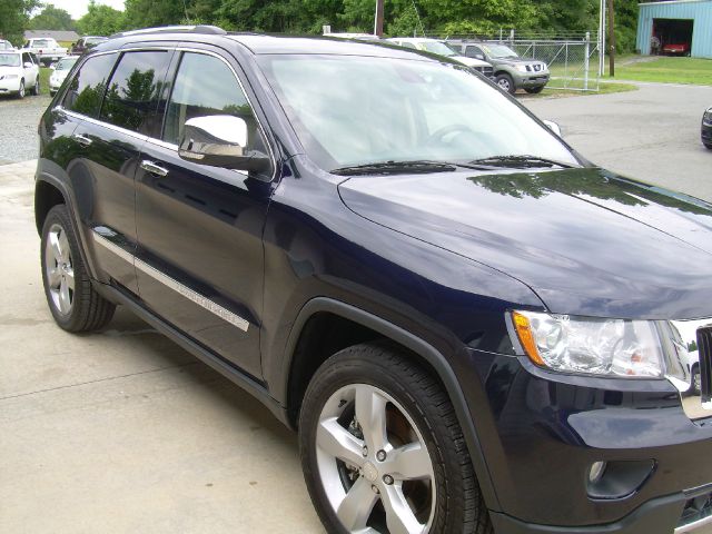 Jeep Grand Cherokee 2011 photo 25