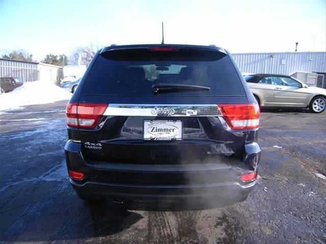 Jeep Grand Cherokee 2011 photo 4