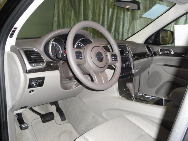 Jeep Grand Cherokee 2011 photo 5