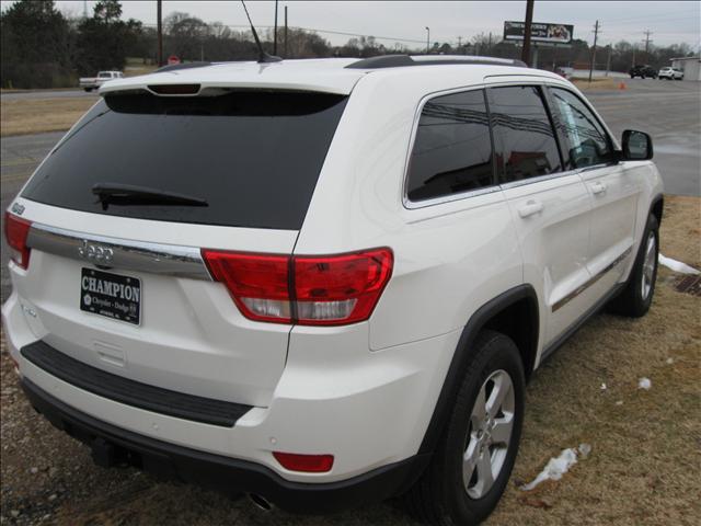 Jeep Grand Cherokee 2011 photo 4