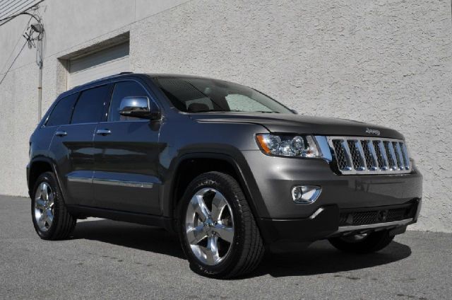 Jeep Grand Cherokee 2011 photo 1