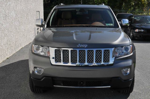 Jeep Grand Cherokee 2011 photo 3