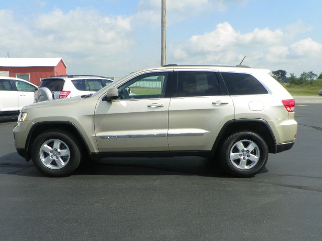 Jeep Grand Cherokee 2011 photo 2