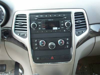 Jeep Grand Cherokee 2011 photo 4