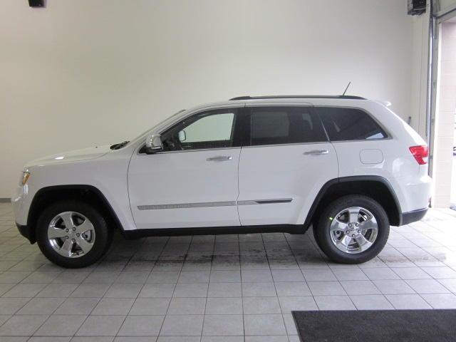 Jeep Grand Cherokee 2011 photo 1