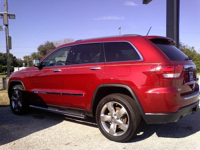 Jeep Grand Cherokee 2011 photo 1