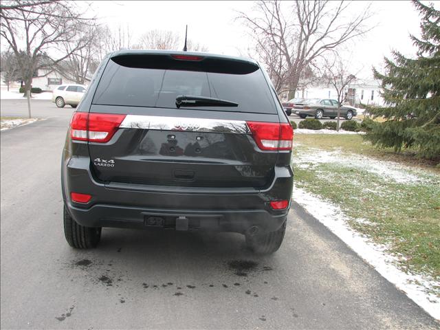 Jeep Grand Cherokee 2011 photo 3