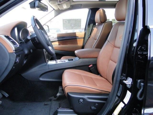 Jeep Grand Cherokee 2011 photo 4