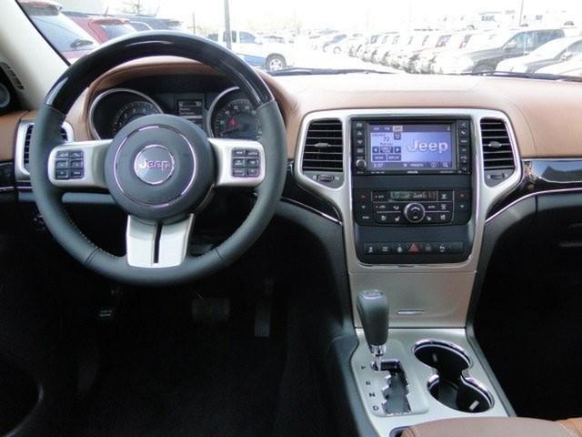 Jeep Grand Cherokee 2011 photo 5