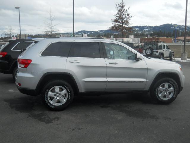 Jeep Grand Cherokee 2011 photo 1