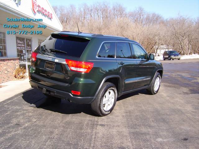 Jeep Grand Cherokee 2011 photo 2