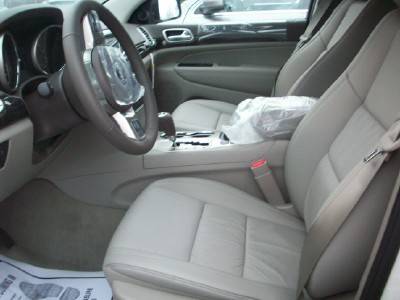 Jeep Grand Cherokee 2011 photo 2