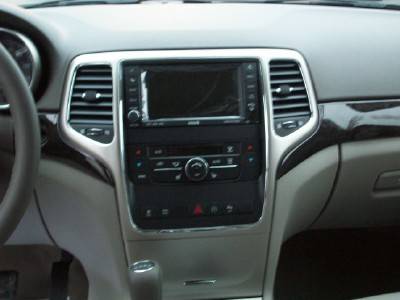 Jeep Grand Cherokee 2011 photo 4