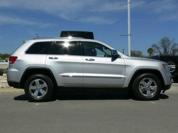 Jeep Grand Cherokee 2011 photo 12