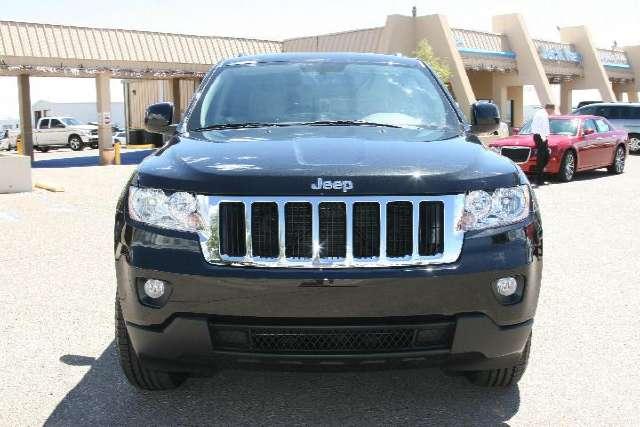 Jeep Grand Cherokee 2011 photo 2