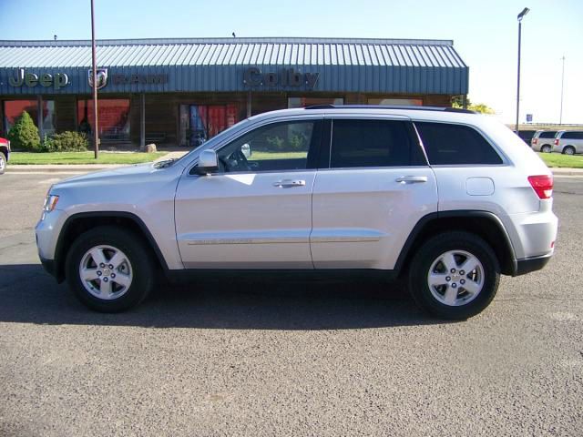 Jeep Grand Cherokee 2011 photo 7