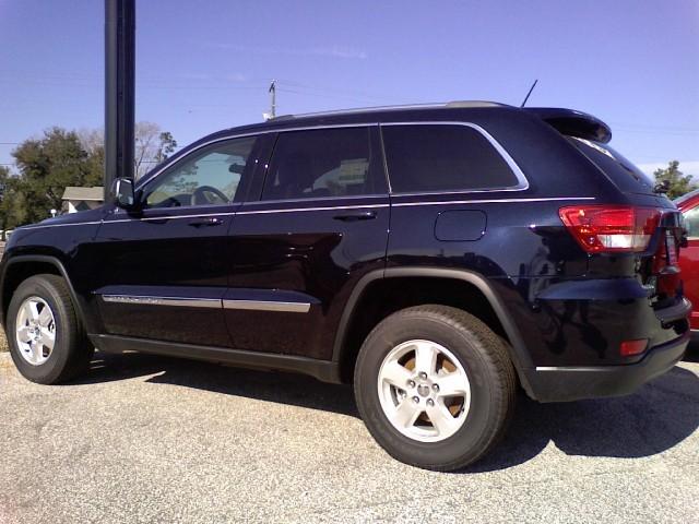 Jeep Grand Cherokee 2011 photo 1