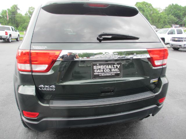 Jeep Grand Cherokee 2011 photo 2