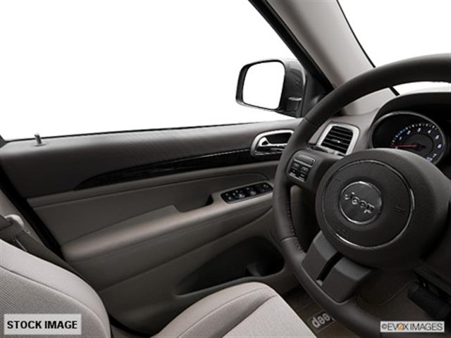 Jeep Grand Cherokee 2011 photo 1