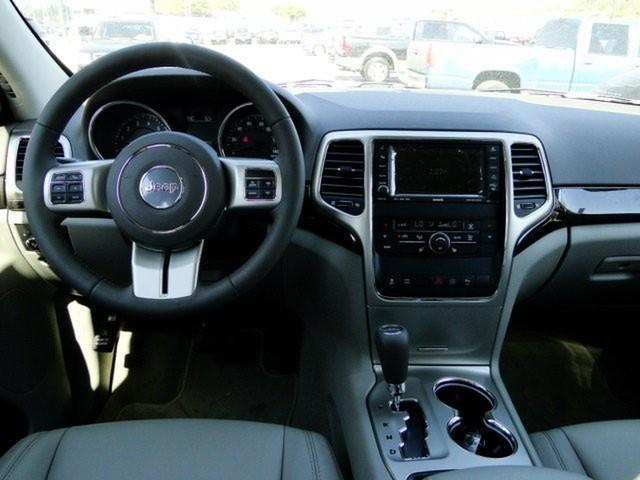 Jeep Grand Cherokee 2011 photo 5