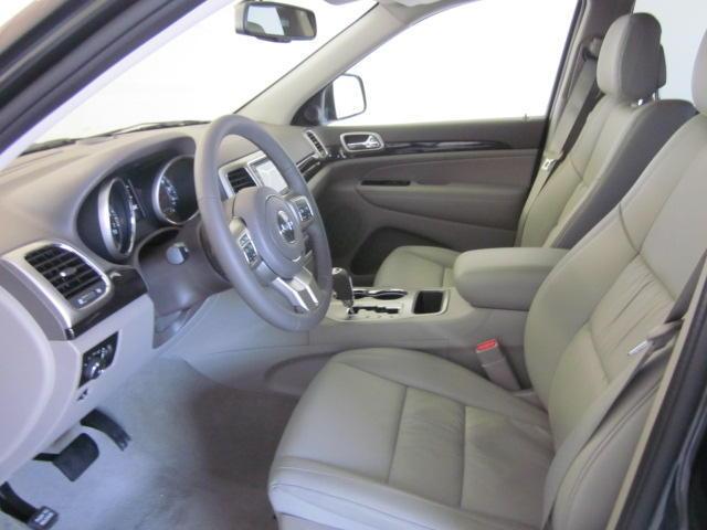 Jeep Grand Cherokee 2011 photo 3