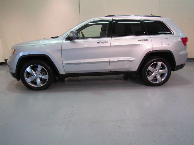 Jeep Grand Cherokee 2011 photo 2