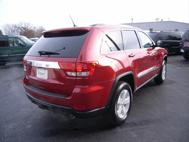 Jeep Grand Cherokee 2011 photo 3