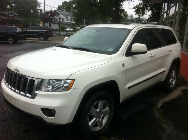 Jeep Grand Cherokee 2011 photo 12