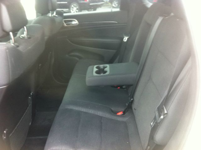 Jeep Grand Cherokee 2011 photo 5