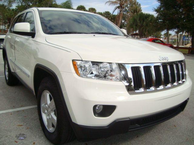 Jeep Grand Cherokee 2011 photo 4