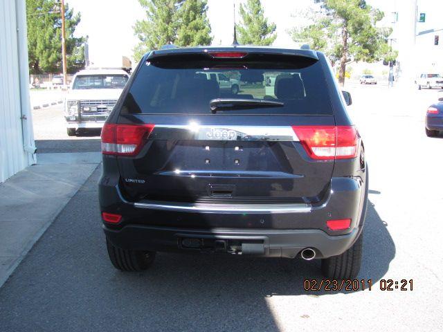 Jeep Grand Cherokee 2011 photo 1