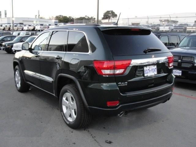 Jeep Grand Cherokee 2011 photo 1