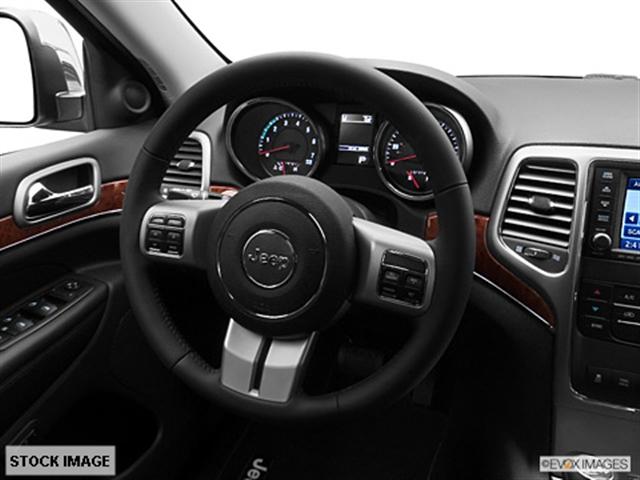 Jeep Grand Cherokee 2011 photo 3