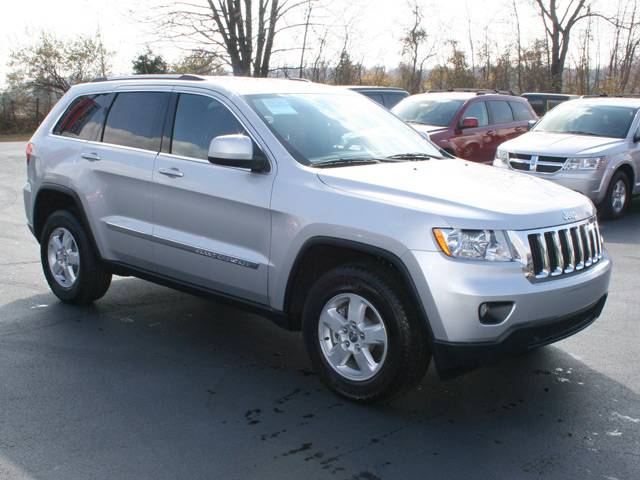 Jeep Grand Cherokee 2011 photo 3