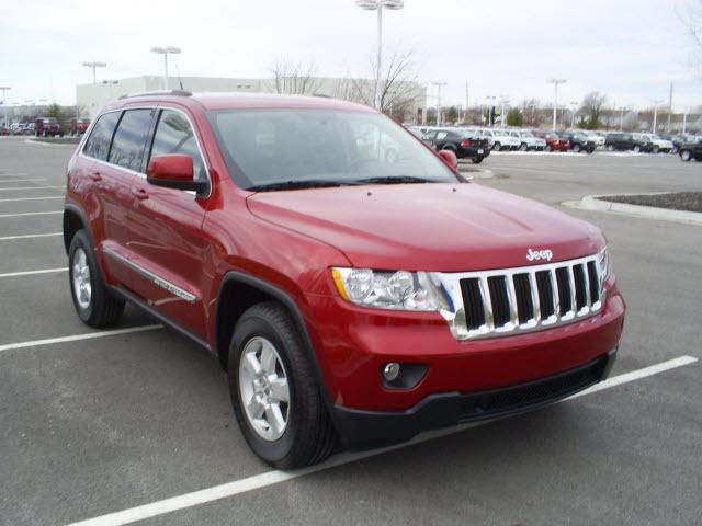 Jeep Grand Cherokee 2011 photo 3