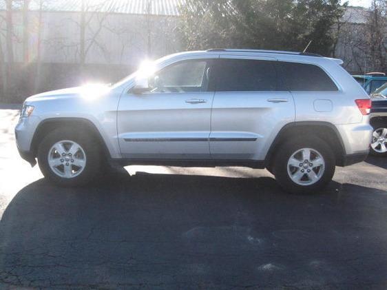 Jeep Grand Cherokee 2011 photo 3