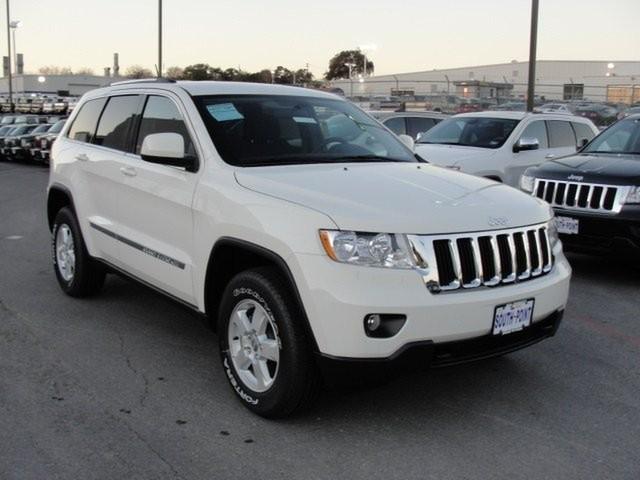 Jeep Grand Cherokee 2011 photo 4