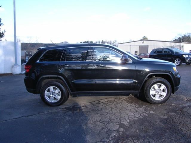 Jeep Grand Cherokee 2011 photo 2