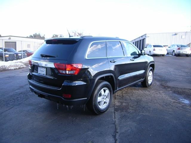 Jeep Grand Cherokee 2011 photo 3