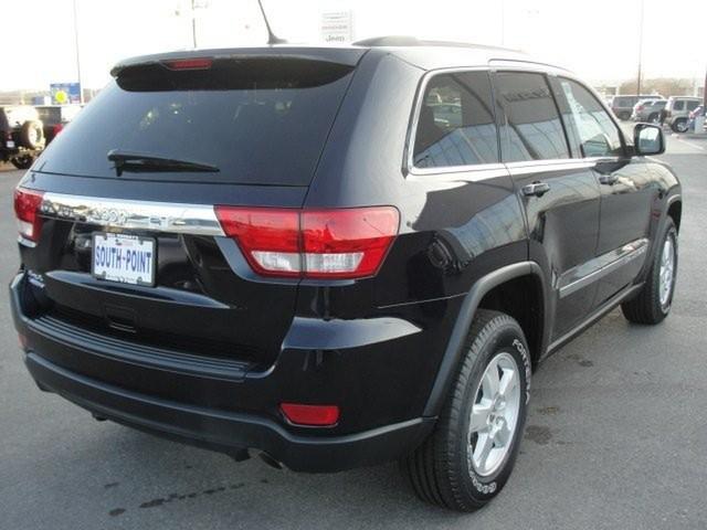 Jeep Grand Cherokee 2011 photo 2