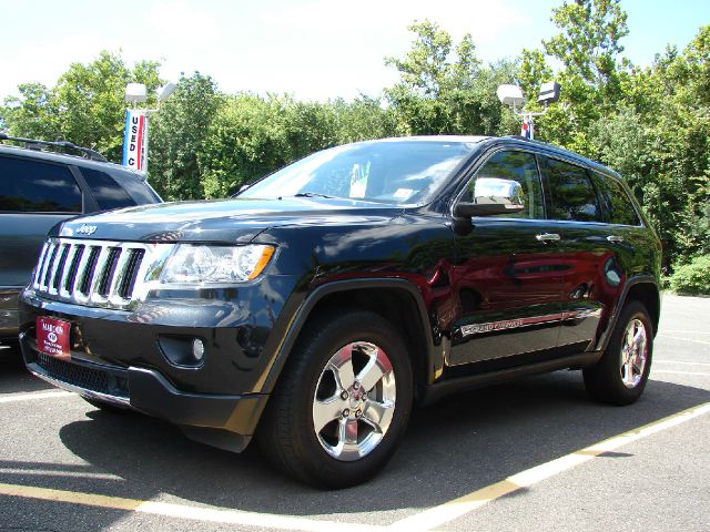 Jeep Grand Cherokee 2011 photo 3