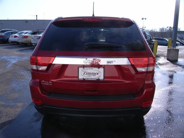 Jeep Grand Cherokee 2011 photo 4