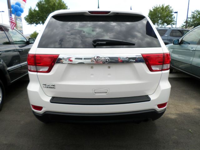 Jeep Grand Cherokee 2011 photo 4