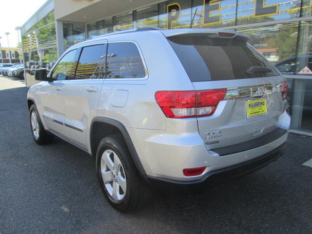 Jeep Grand Cherokee 2011 photo 3